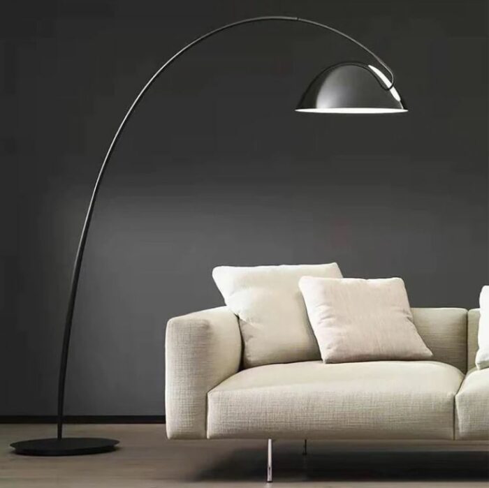 Lampadar Light Arc